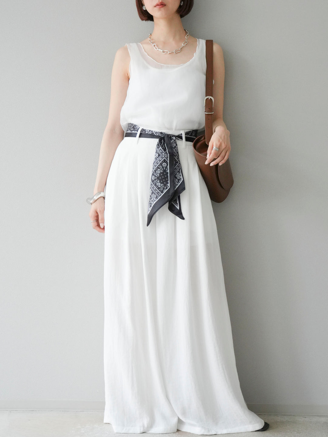 [予約]スカーフベルト付3タックワイドパンツ/オフ