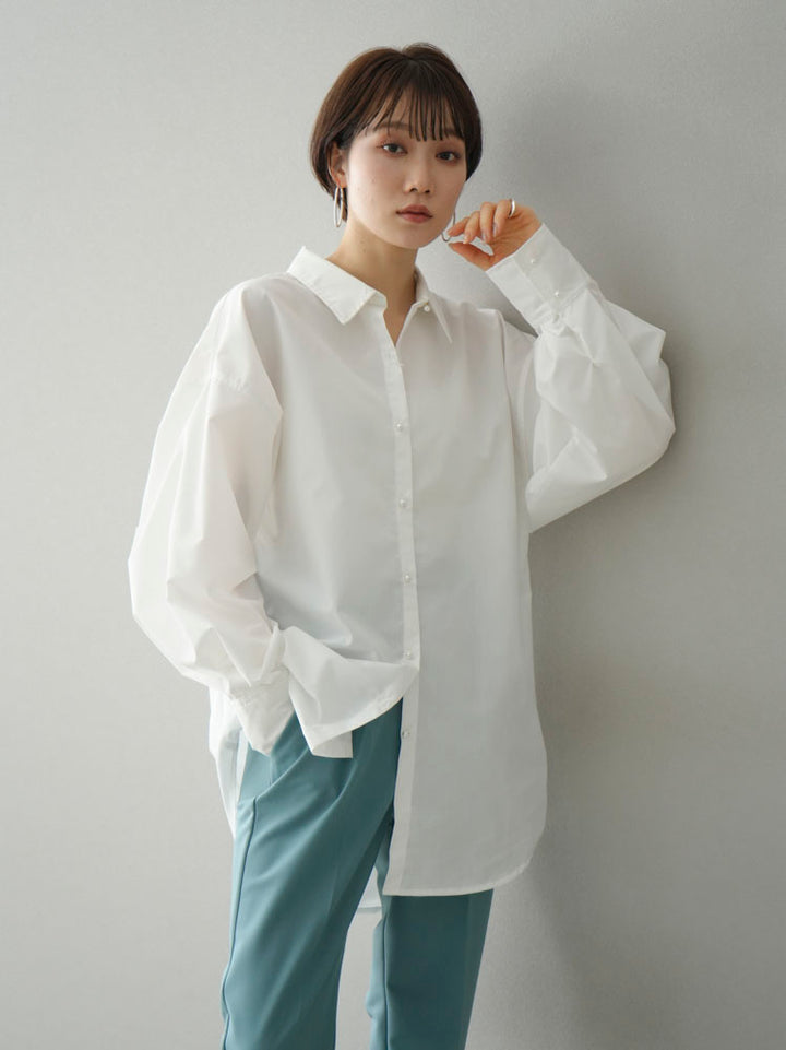 [Pre-order] Pearl button volume sleeve shirt/off