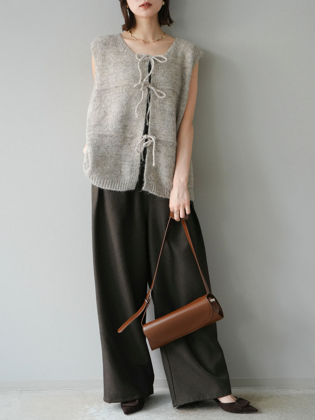 [予約]レザーパイピングタックワイドパンツ/ブラウン