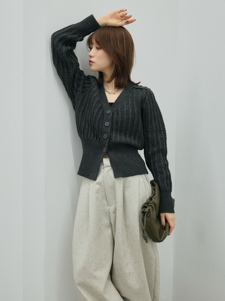 【Allure】[SET]編みこみVネックニットカーディガン+モックスカルゼサイドタックコクーンパンツ(2set)