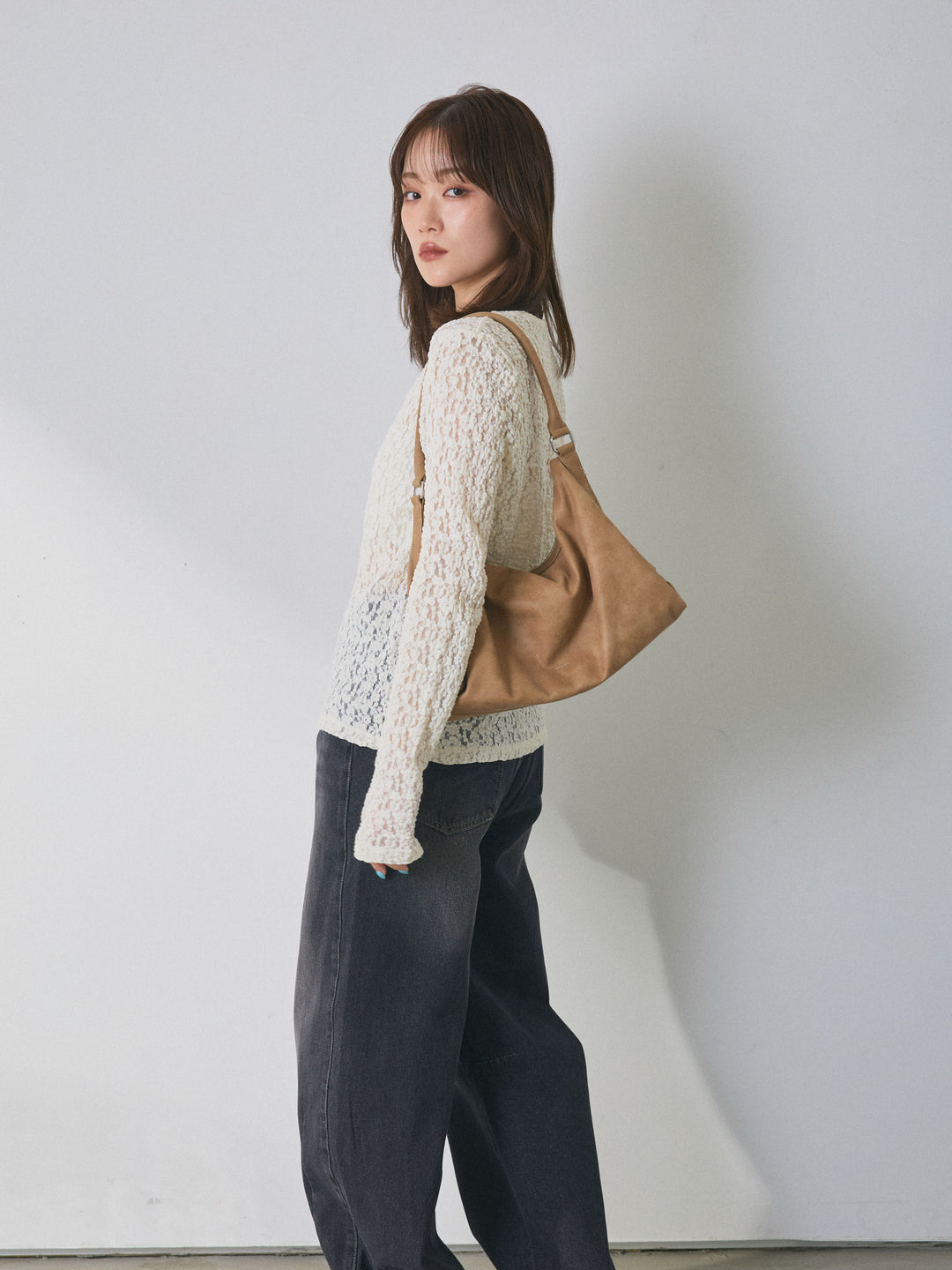 【Allure】[SET]ゴールドボタンニットカーディガン×レースブラウスSET