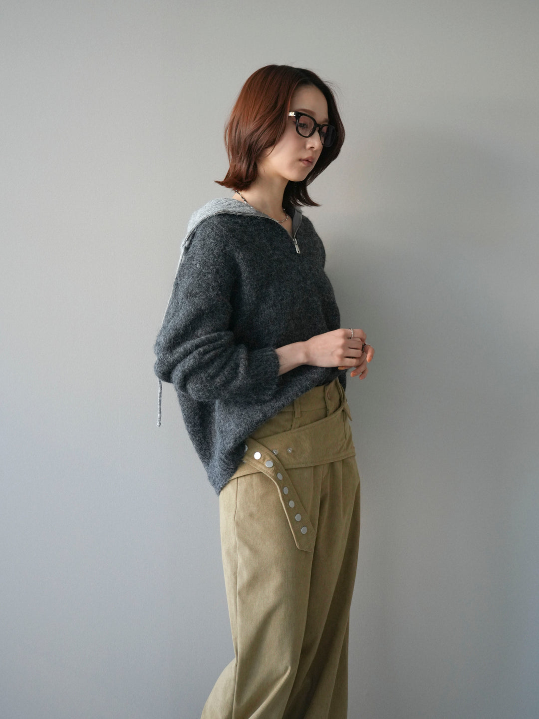 [予約]バイカラージップニットプルオーバー/charcoal