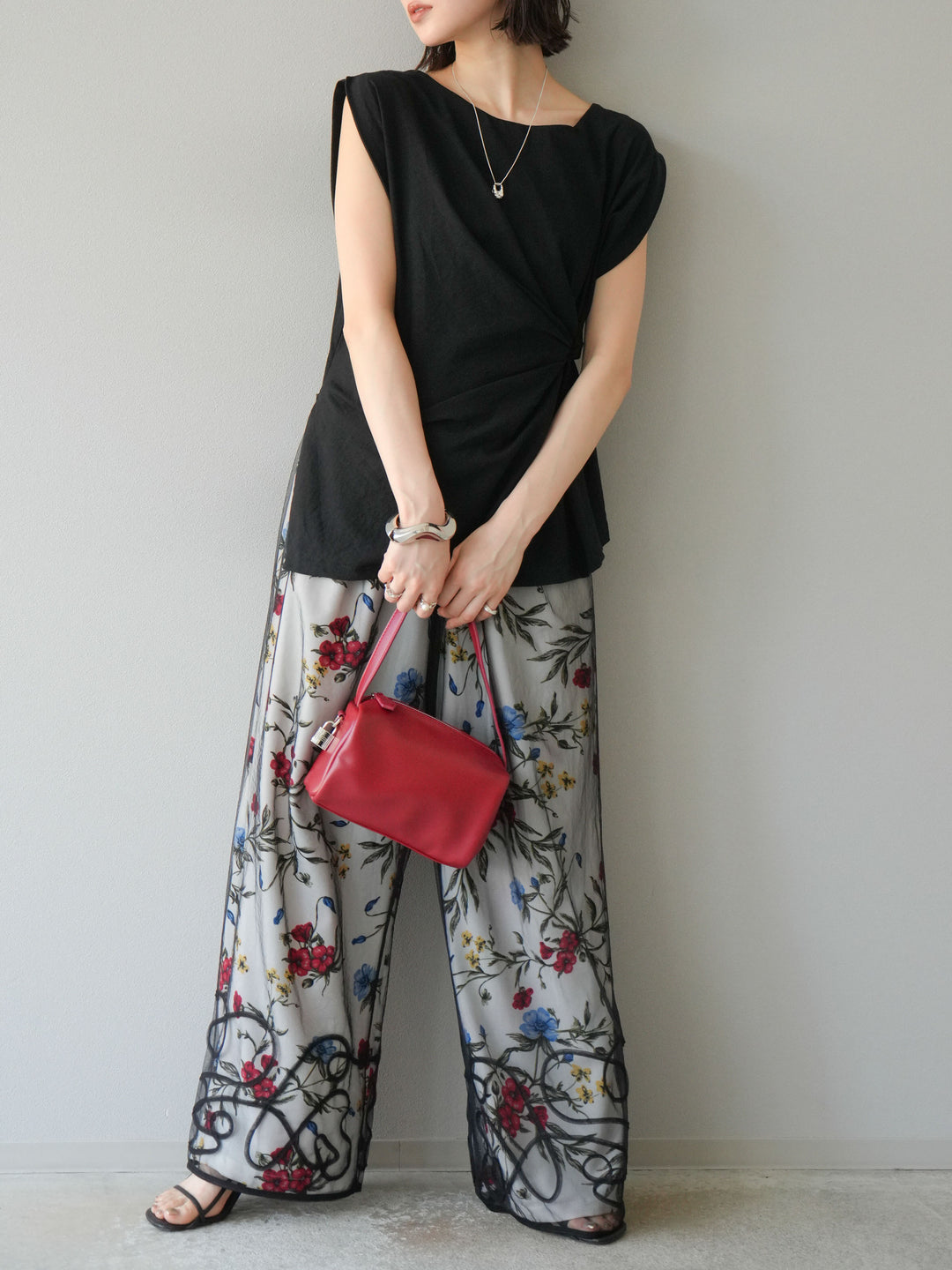 [予約]サイドツイストフレンチトップス/ブラック