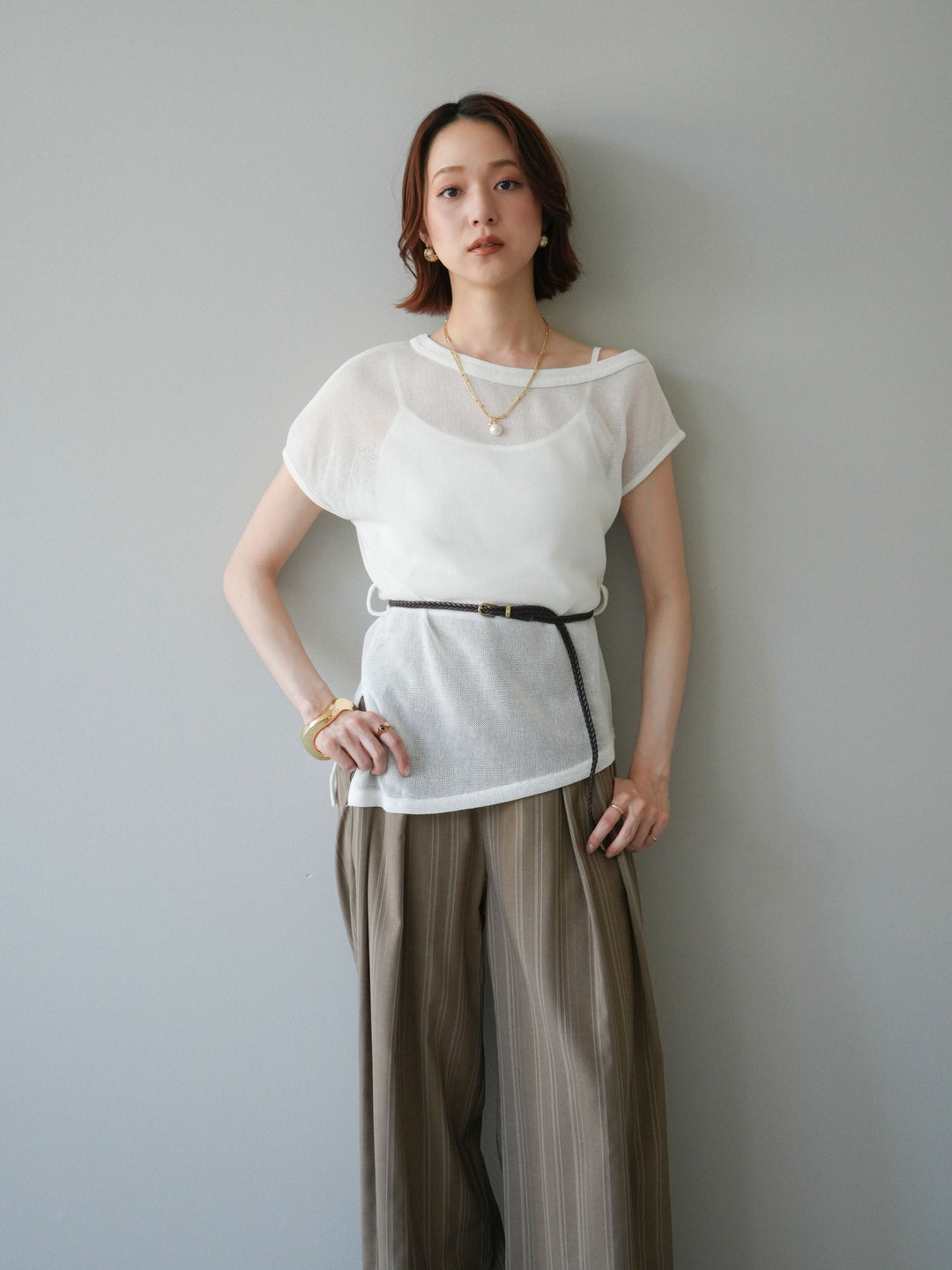 [予約]ベルト付アシメシアーニットトップス/white