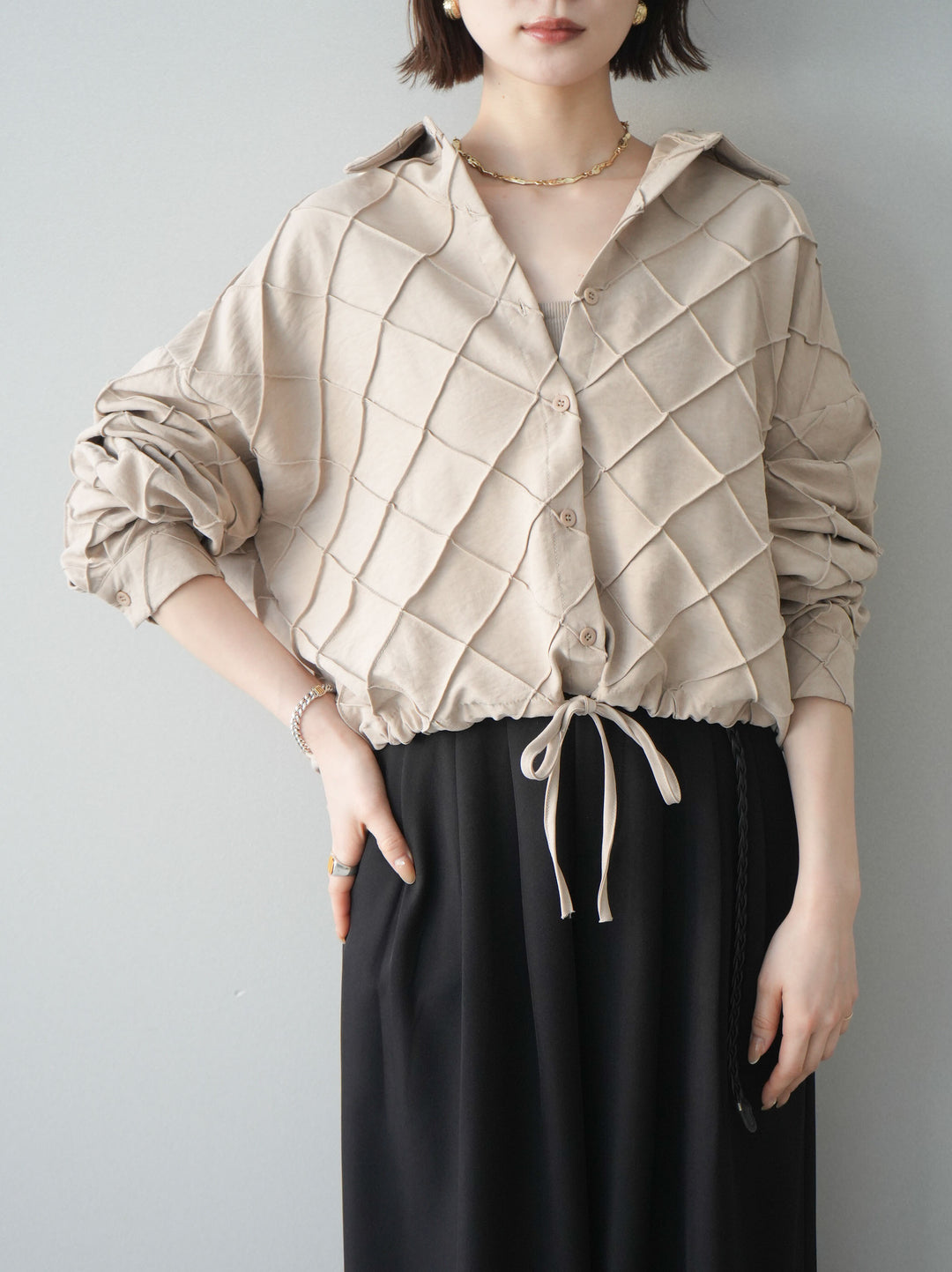 [SET]パイピングクロスデザインブラウス+編み込みベルト付タックワイドパンツ(2set)