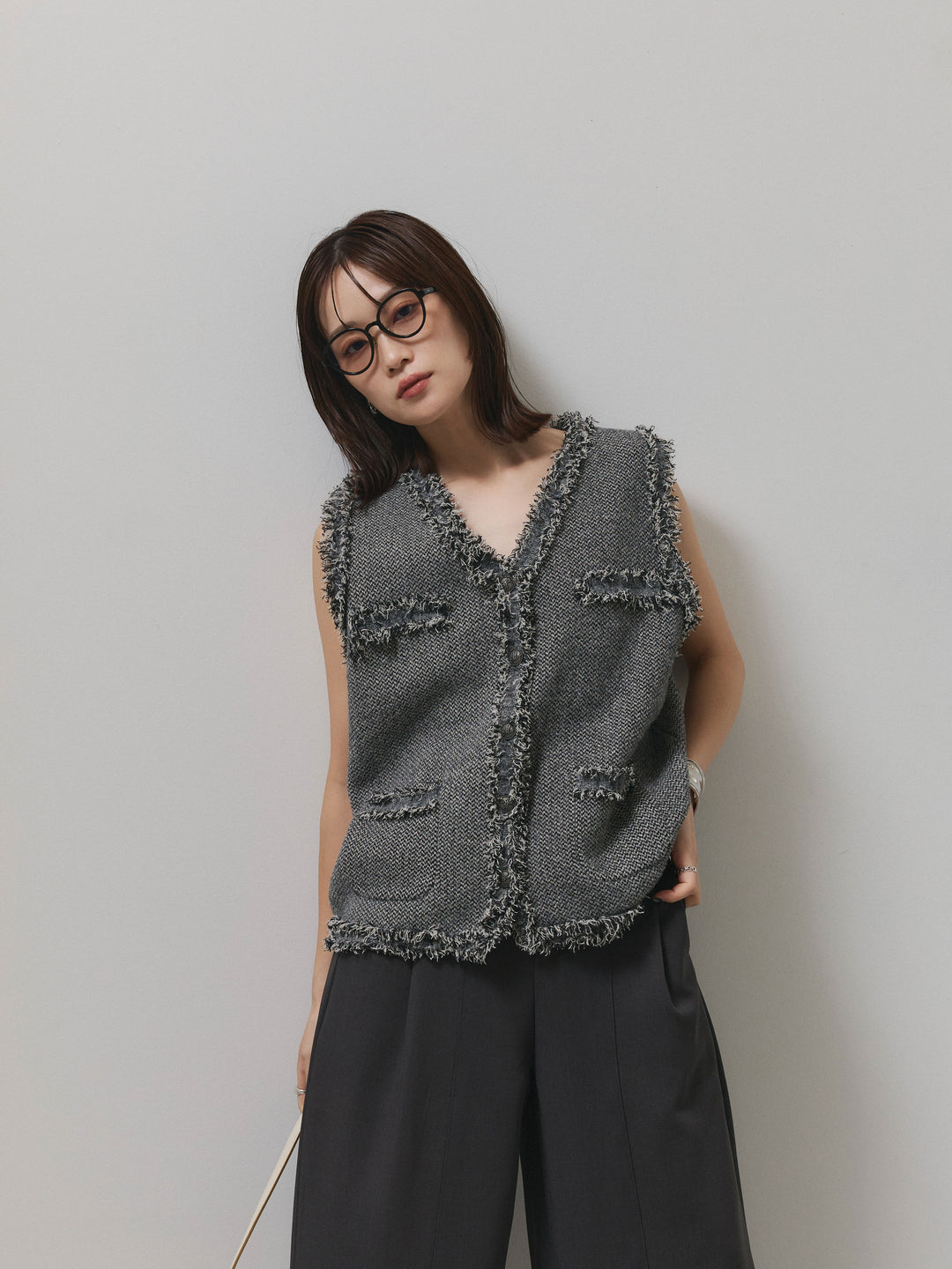 [予約]アンティークボタンツイードフリンジニットベスト/ブラック