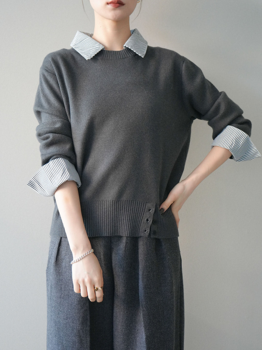 [予約]シャツドッキングデザイン裾ボタンニットプルオーバー/gray