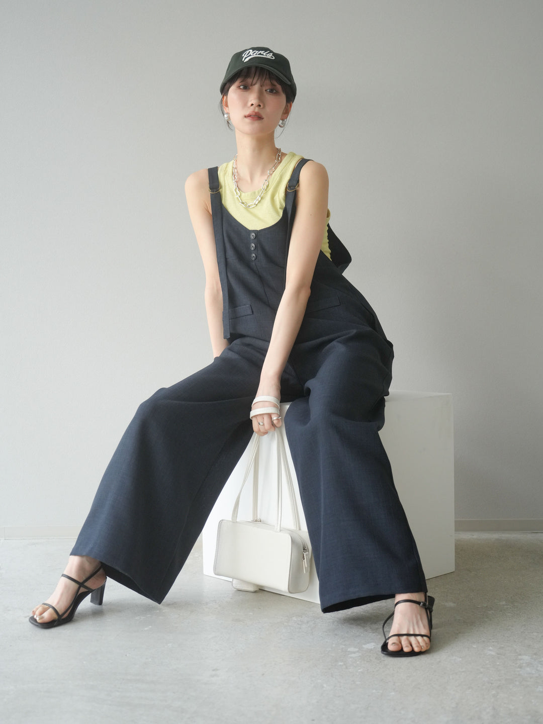 [予約]リネンタッチボタンサロペット/チャコール