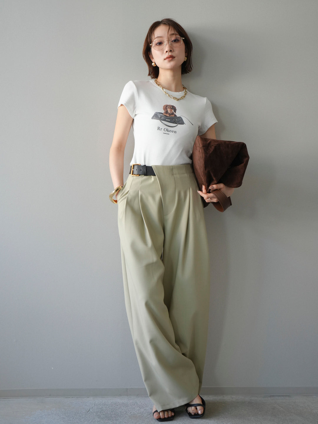 【套裝】狗狗緊身T卹+不對稱皮帶束口寬褲（兩件套）