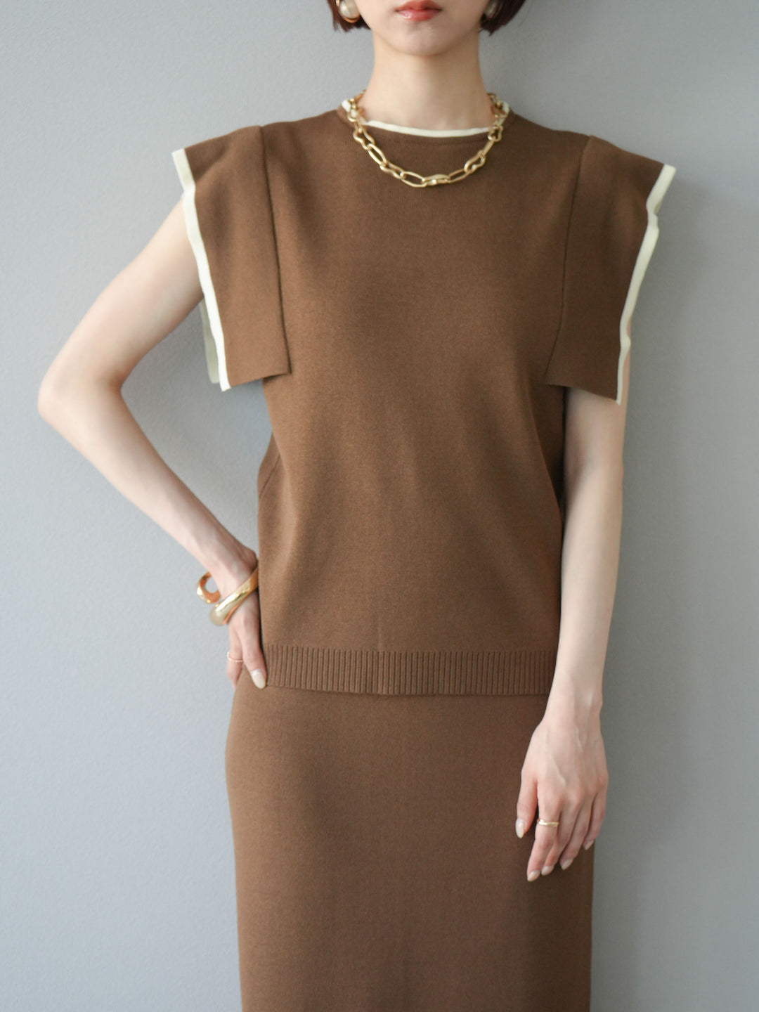 [予約]リネンタッチスクエアスリーブ配色ニットプルオーバー/モカ