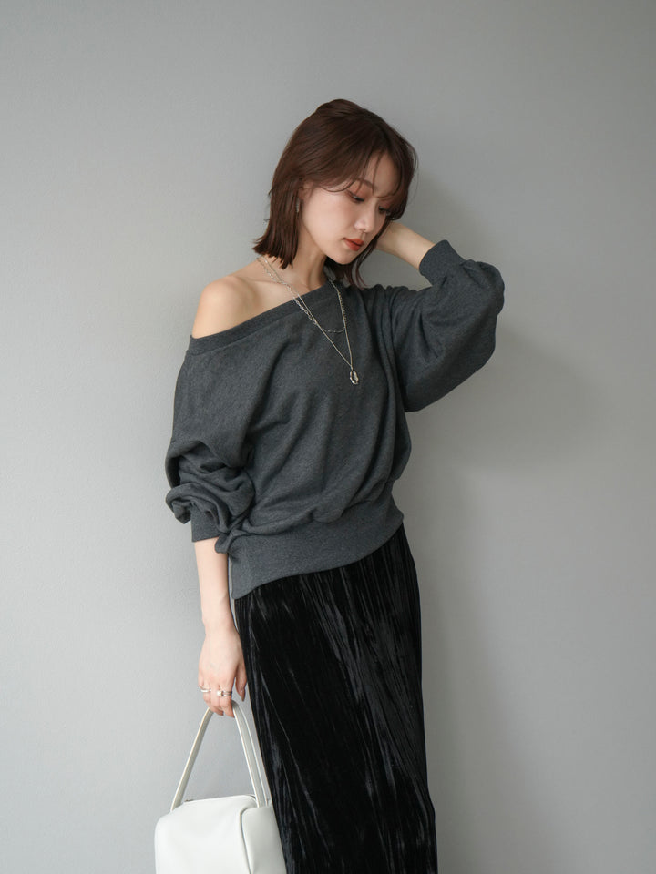 [予約]オフショルスウェットプルオーバー/チャコール