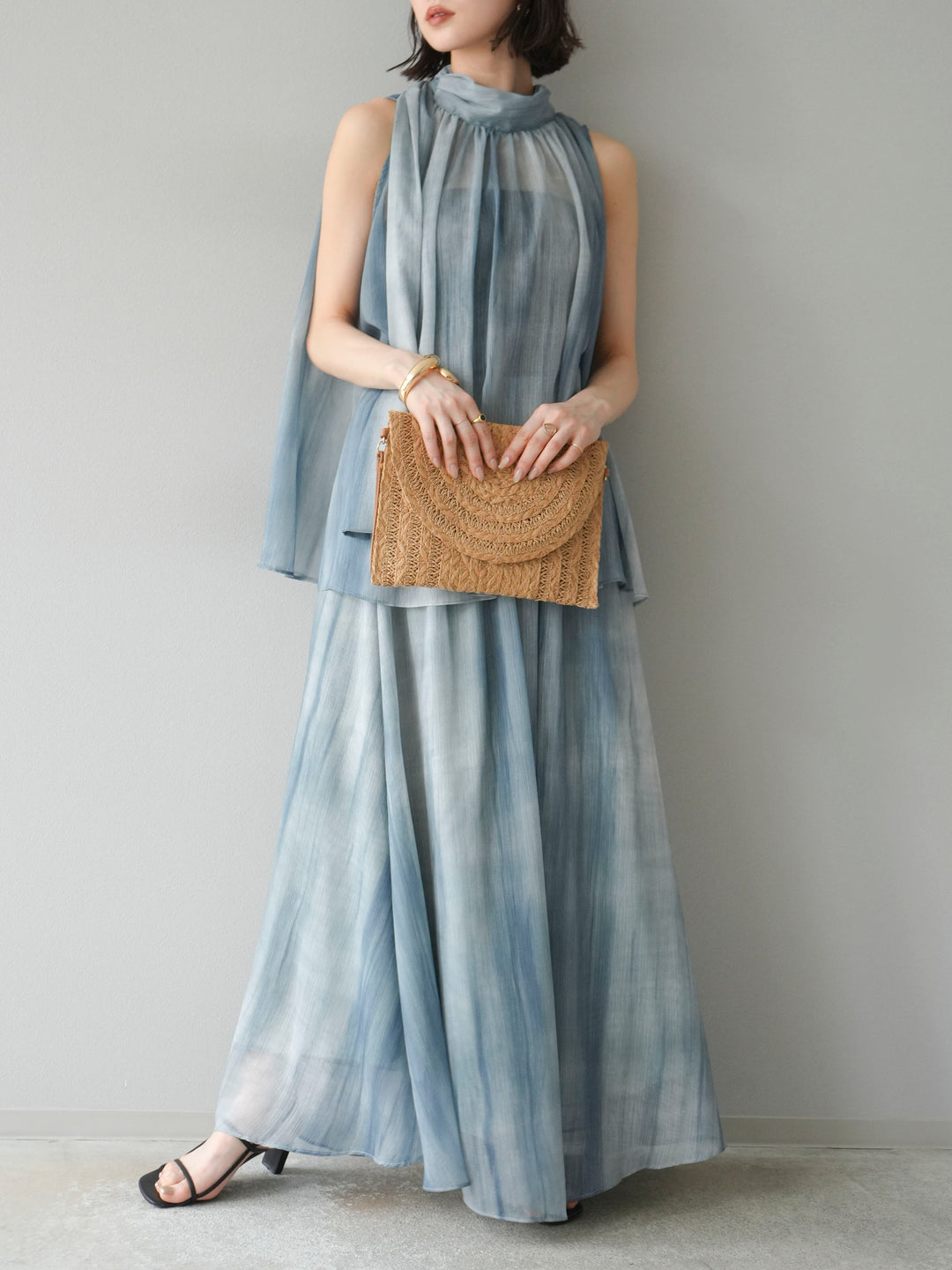 [予約]ニュアンスシアーホルターネックブラウス/グリーン