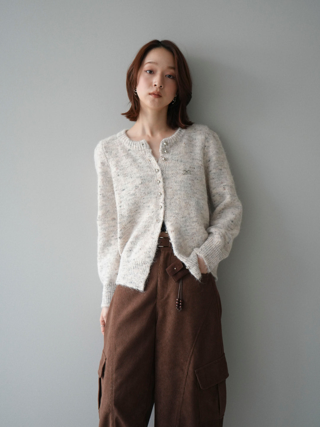 [予約]ブローチ付silverボタンミックスニットカーディガン/beige