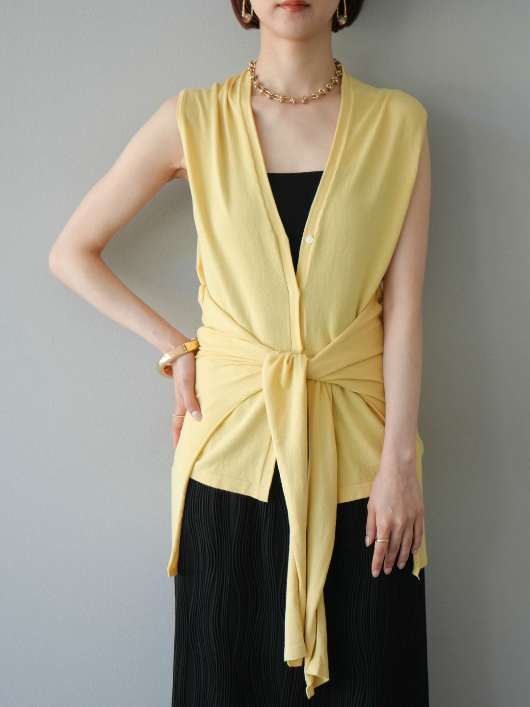 [SET]腰巻きデザインノースリーブニットカーディガン+ウェーブパイピングタイトスカート(2set)