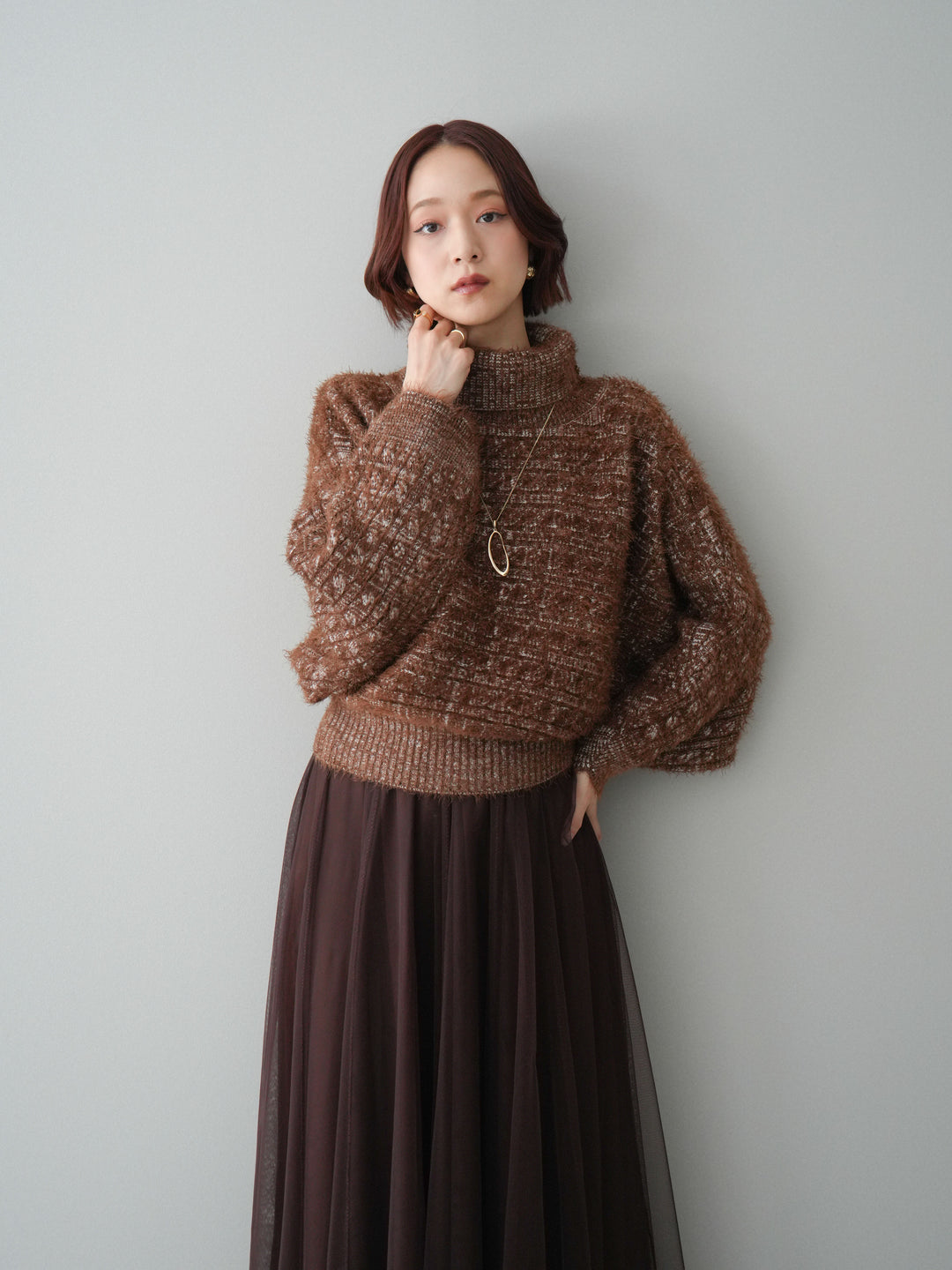 [予約]オフタートルケーブル編みニットプルオーバー/brown