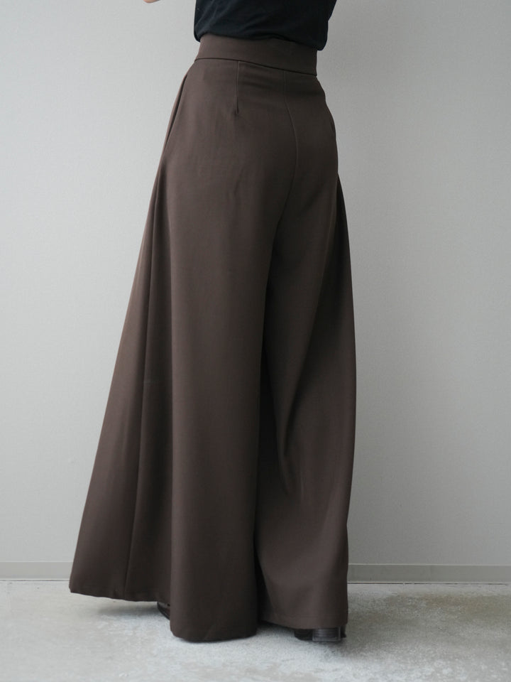 [予約]テープベルトタックバギーパンツ/brown