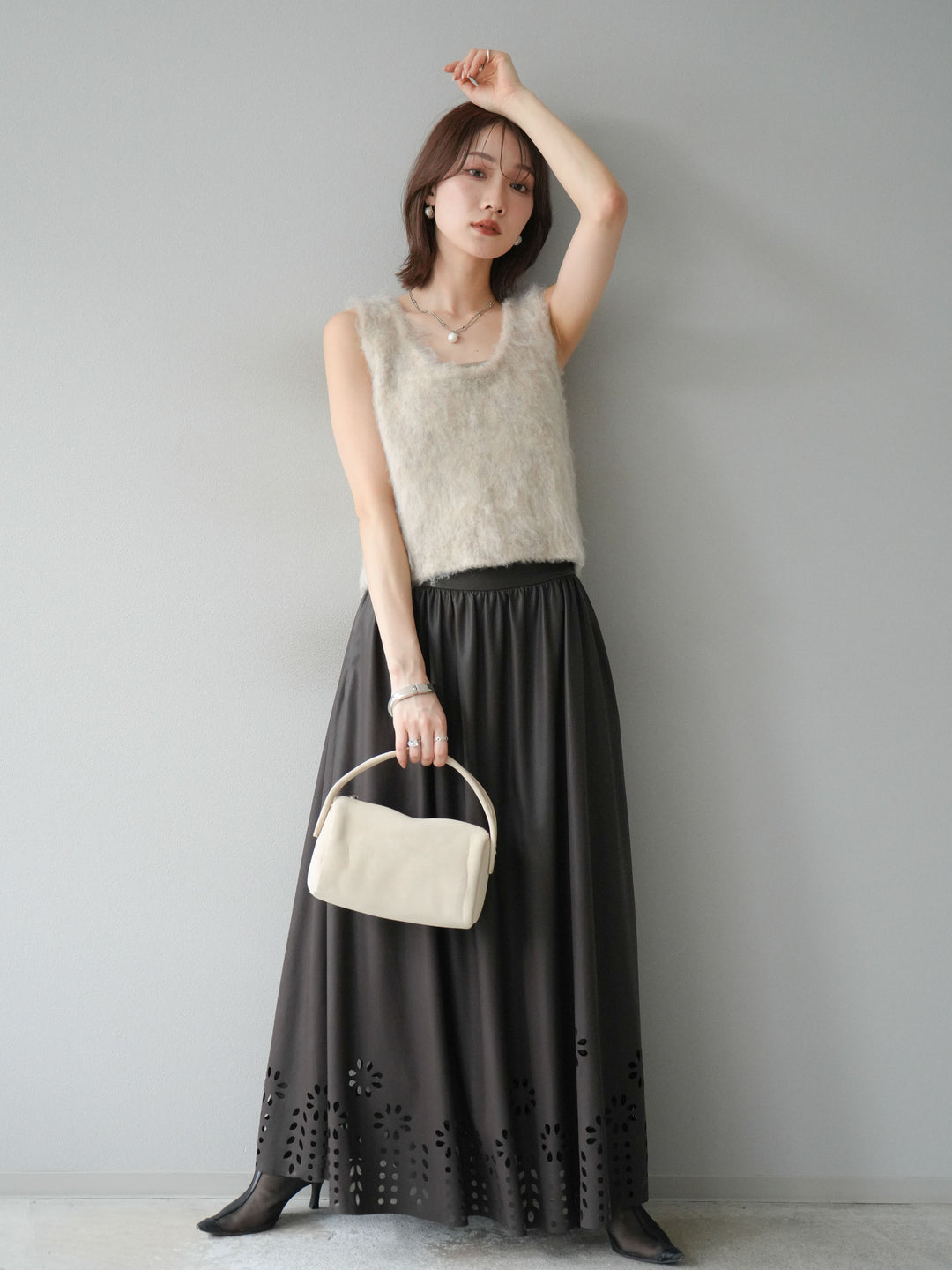 [予約]フラワーパンチングレザースカート/ブラウン