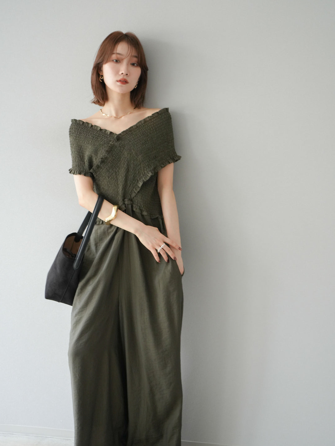 [予約]シャーリングクロスサロペット/カーキ