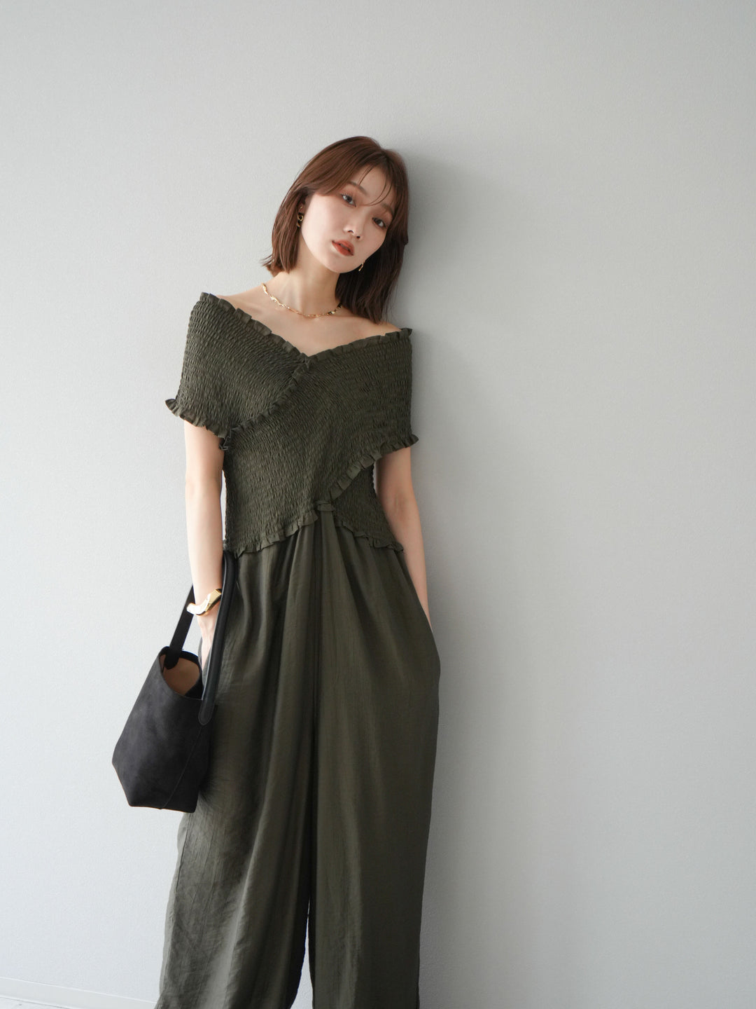 [予約]シャーリングクロスサロペット/カーキ