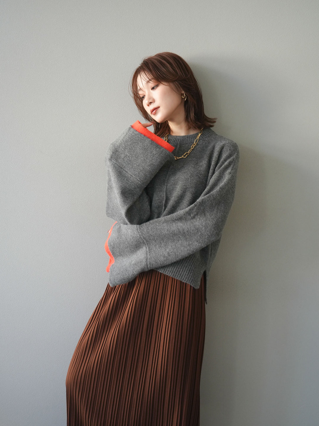 [SET]袖レイヤード配色ニットプルオーバー+プリーツIラインスカート(2set)