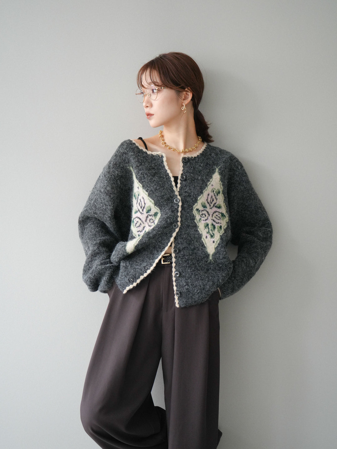[予約]アンティークフラワージャガードニットカーディガン/charcoal