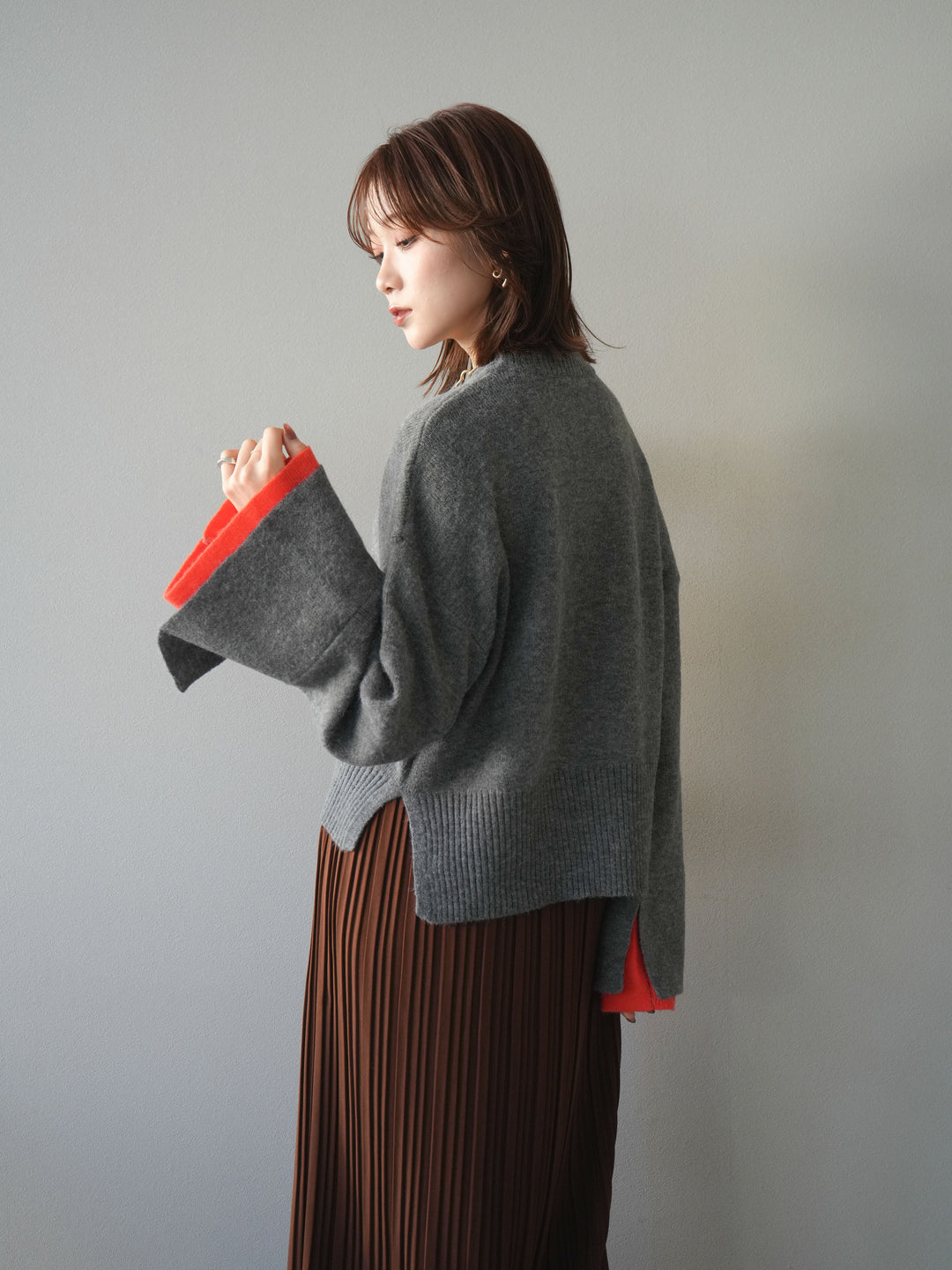 [SET]袖レイヤード配色ニットプルオーバー+プリーツIラインスカート(2set)