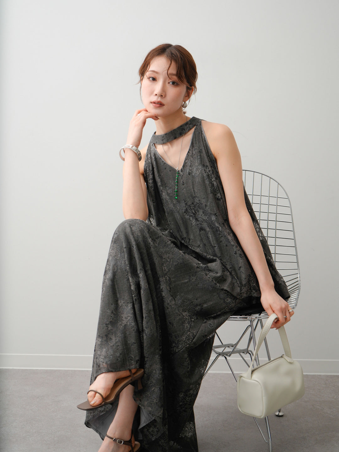 [SET]ベルト付ホルターレースフレアトップス＆レースマキシスカートSET+選べるアクセセット(2set)