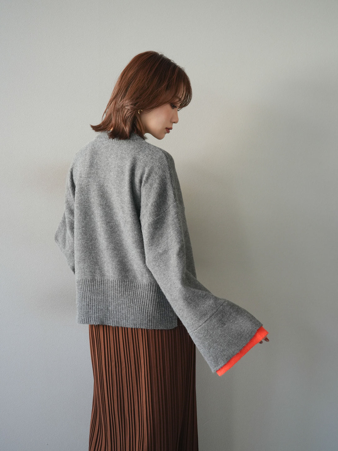 [SET]袖レイヤード配色ニットプルオーバー+プリーツIラインスカート(2set)