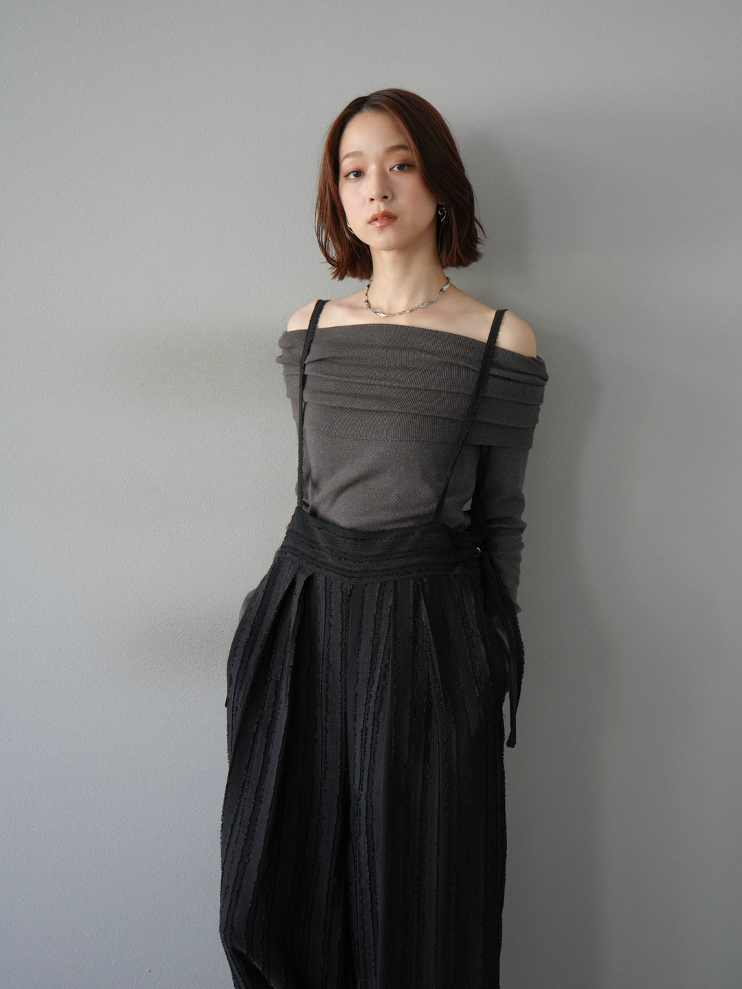 [予約]オフショルニットプルオーバー/チャコール