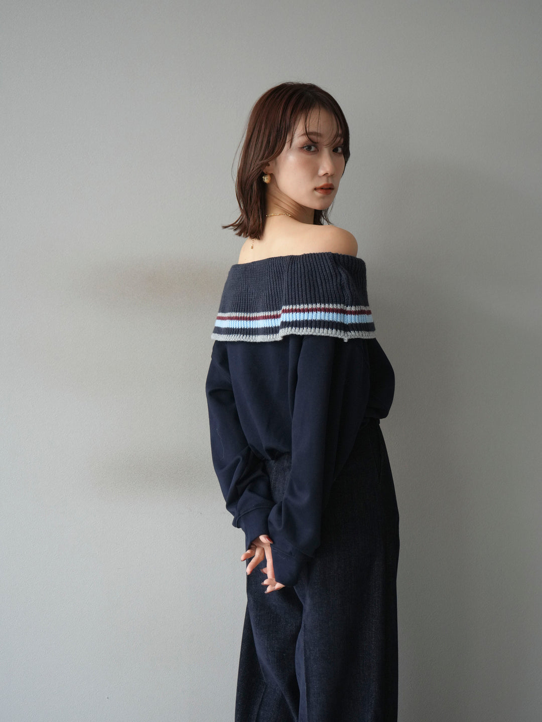 [予約]ボーダーニットオフショルダーxスウェットプルオーバー/navy