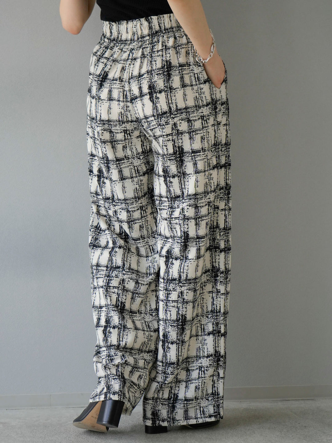 [Pre-order] Painted check pattern wide pants/ivory