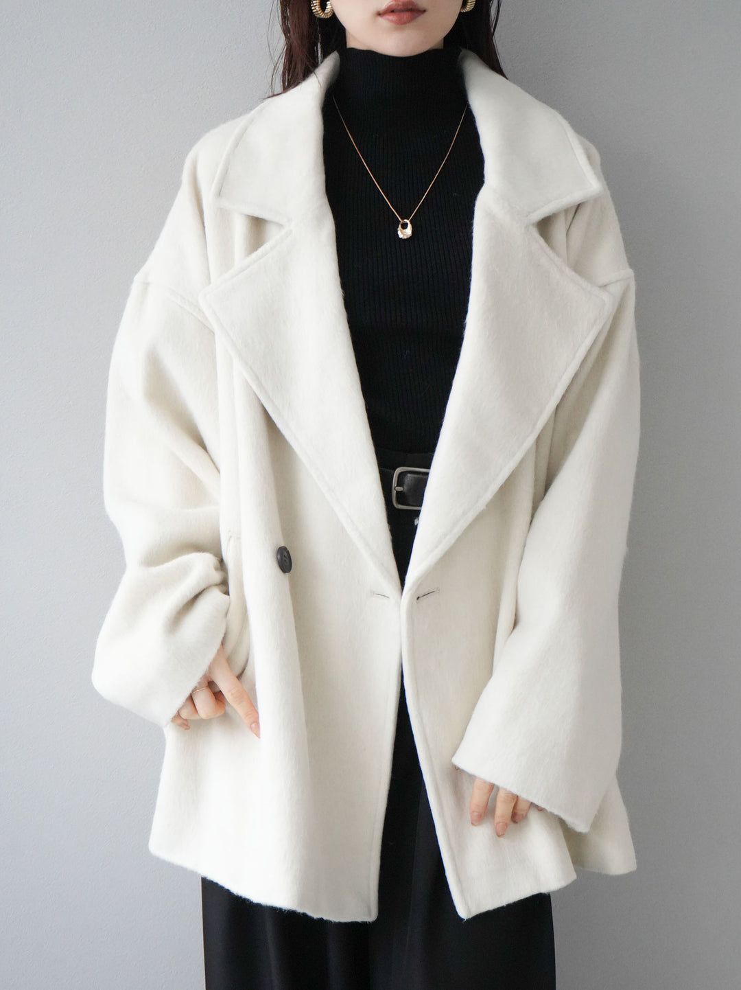 [SET]フェイクビーバーミドルコート+袖ボタンハイネックリブニットトップス+ベルト付ウールタッチワイドパンツL(3set)