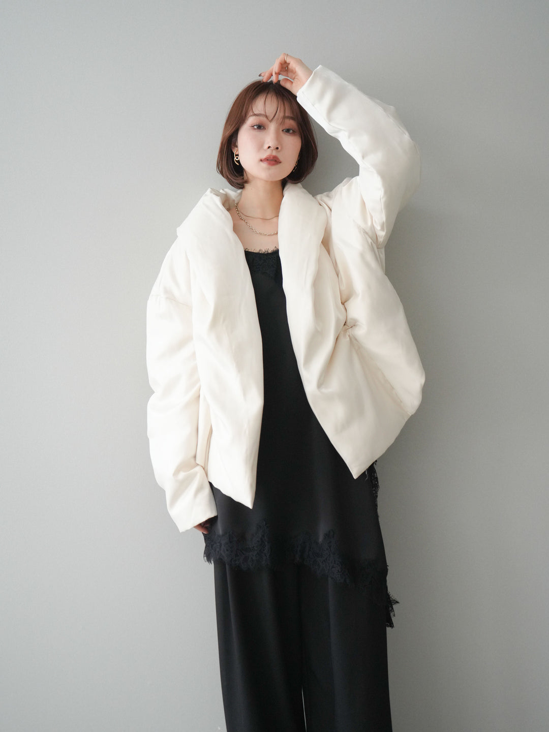 [20%オフ]シャイニーアシンメトリーダウンジャケット/offwhite