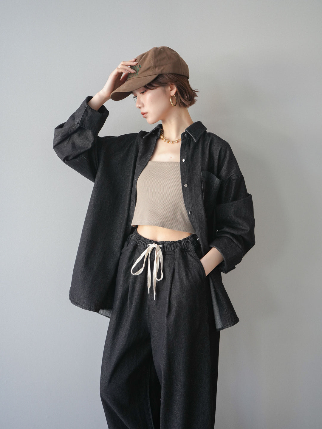 [SET]ポイントレザーオーバーデニムシャツ+ドロストワイドデニムパンツ(2set)