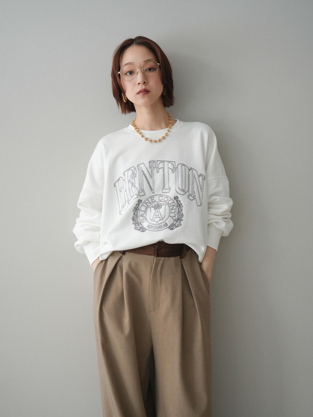 [SET]カレッジロゴ刺繍BIGスウェットプルオーバー+サテンベルトタックワイドパンツ(2set)