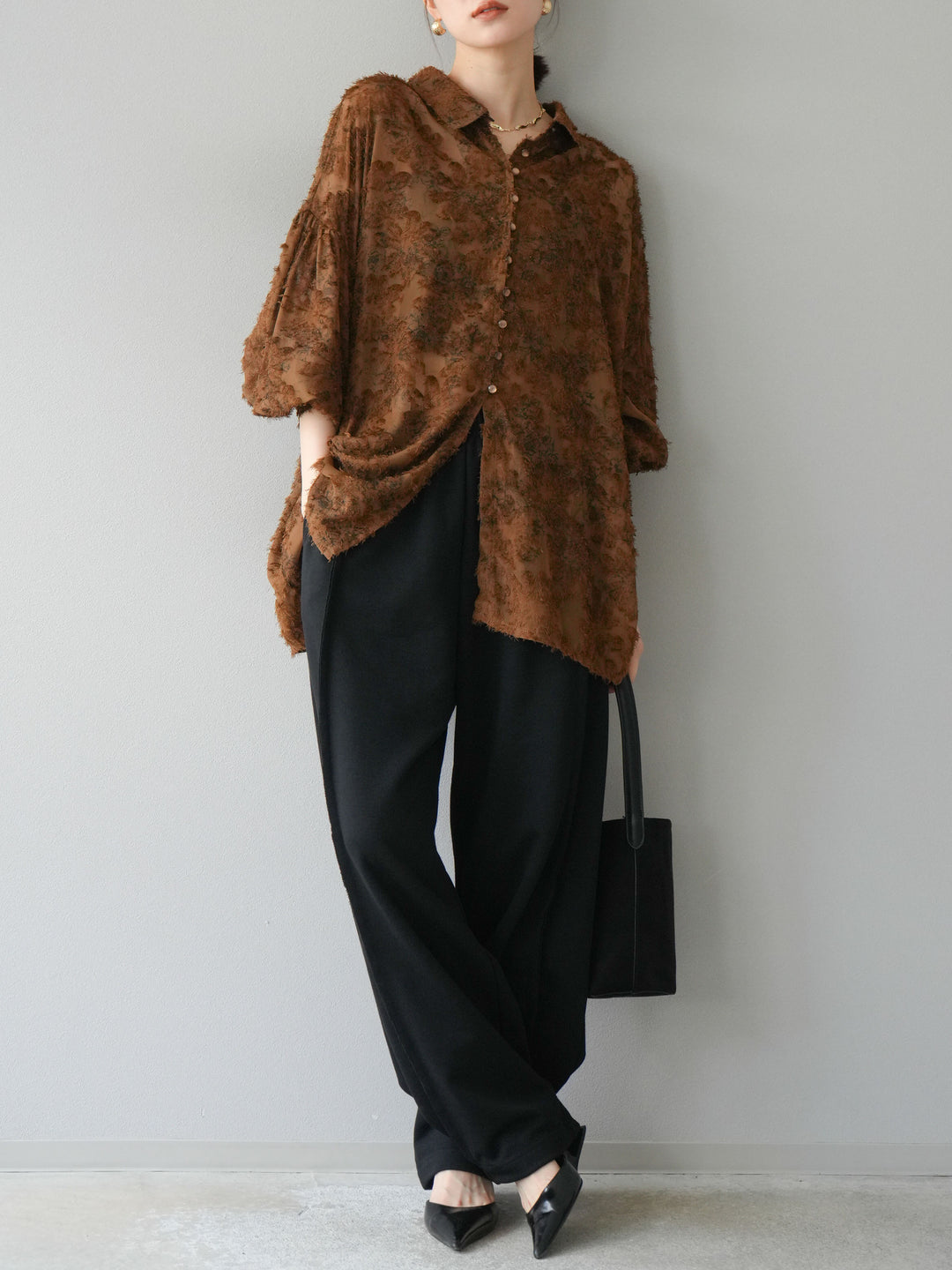 [予約]ニュアンスフリンジジャガードボリュームスリーブブラウス/ブラウン