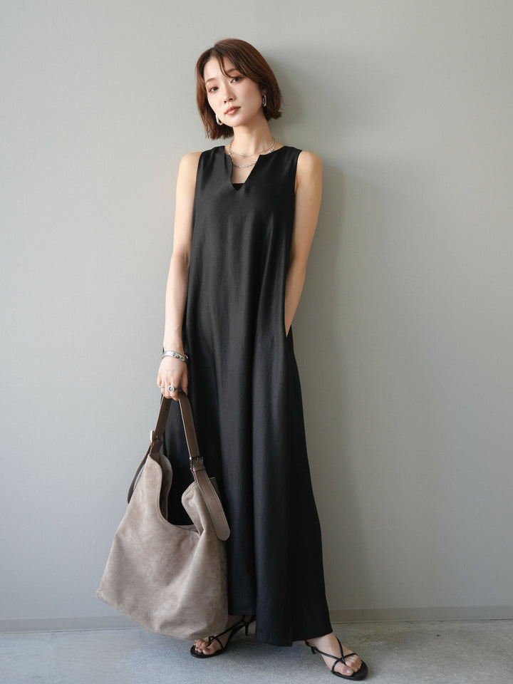 [予約]スキッパーフレアノースリーブワンピース/black