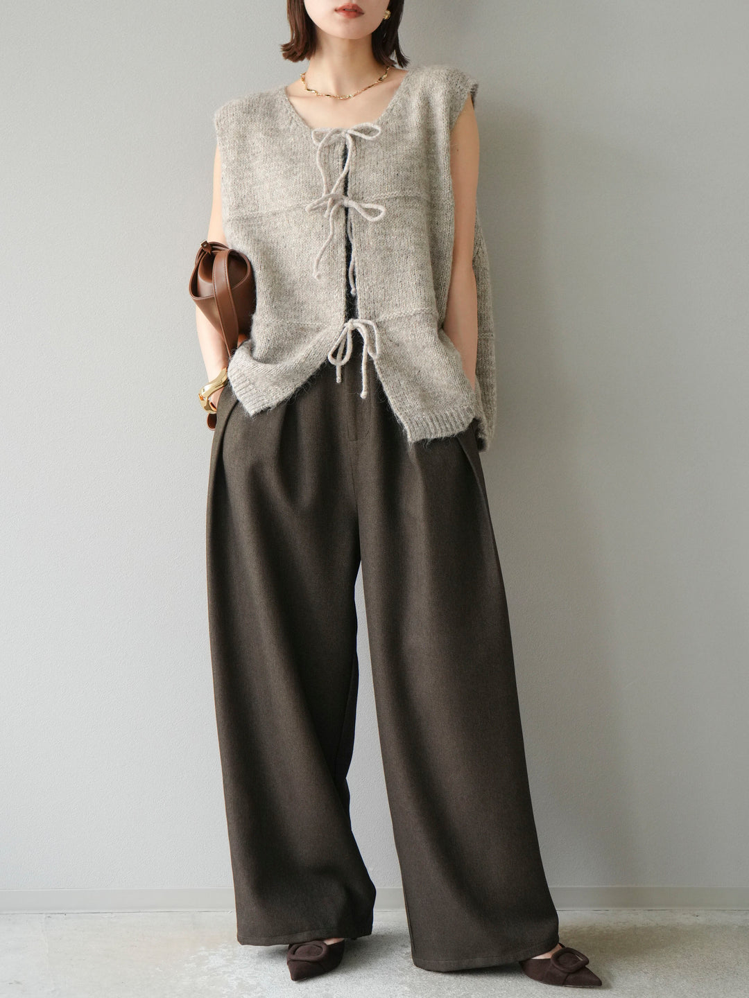 [予約]レザーパイピングタックワイドパンツ/ブラウン