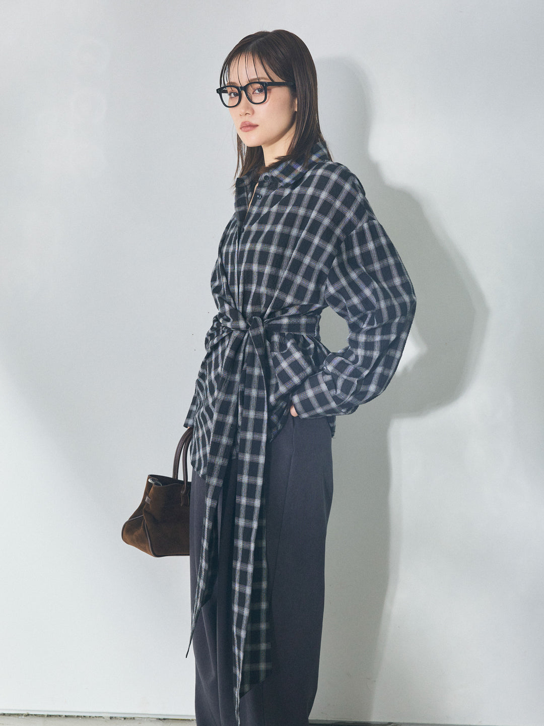 【Allure】[SET]ウエストアシメリボンシャツ+アシンメトリーウエストタックパンツ(2set)