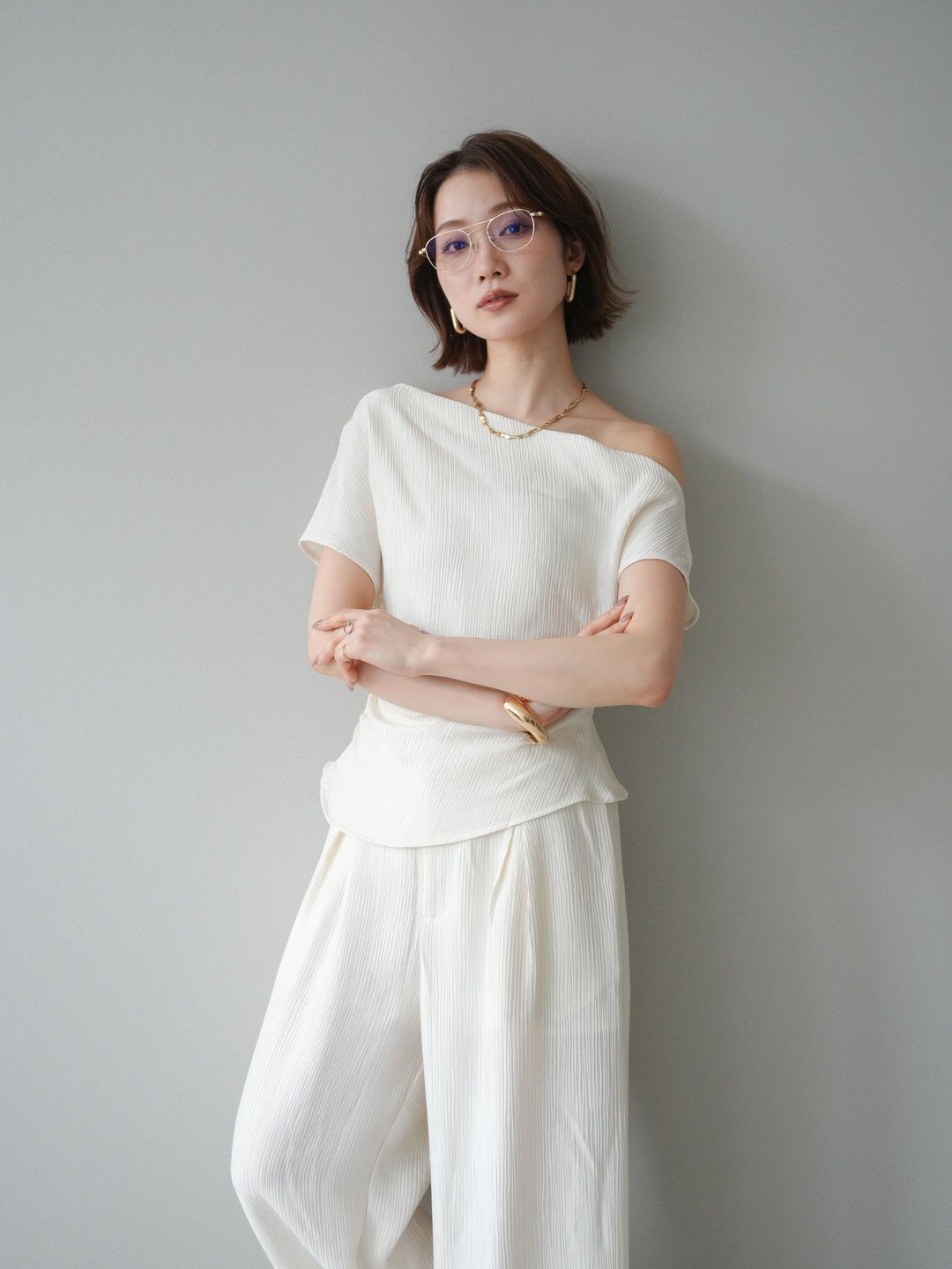 [予約]クレープアシンメトリーギャザートップス/white