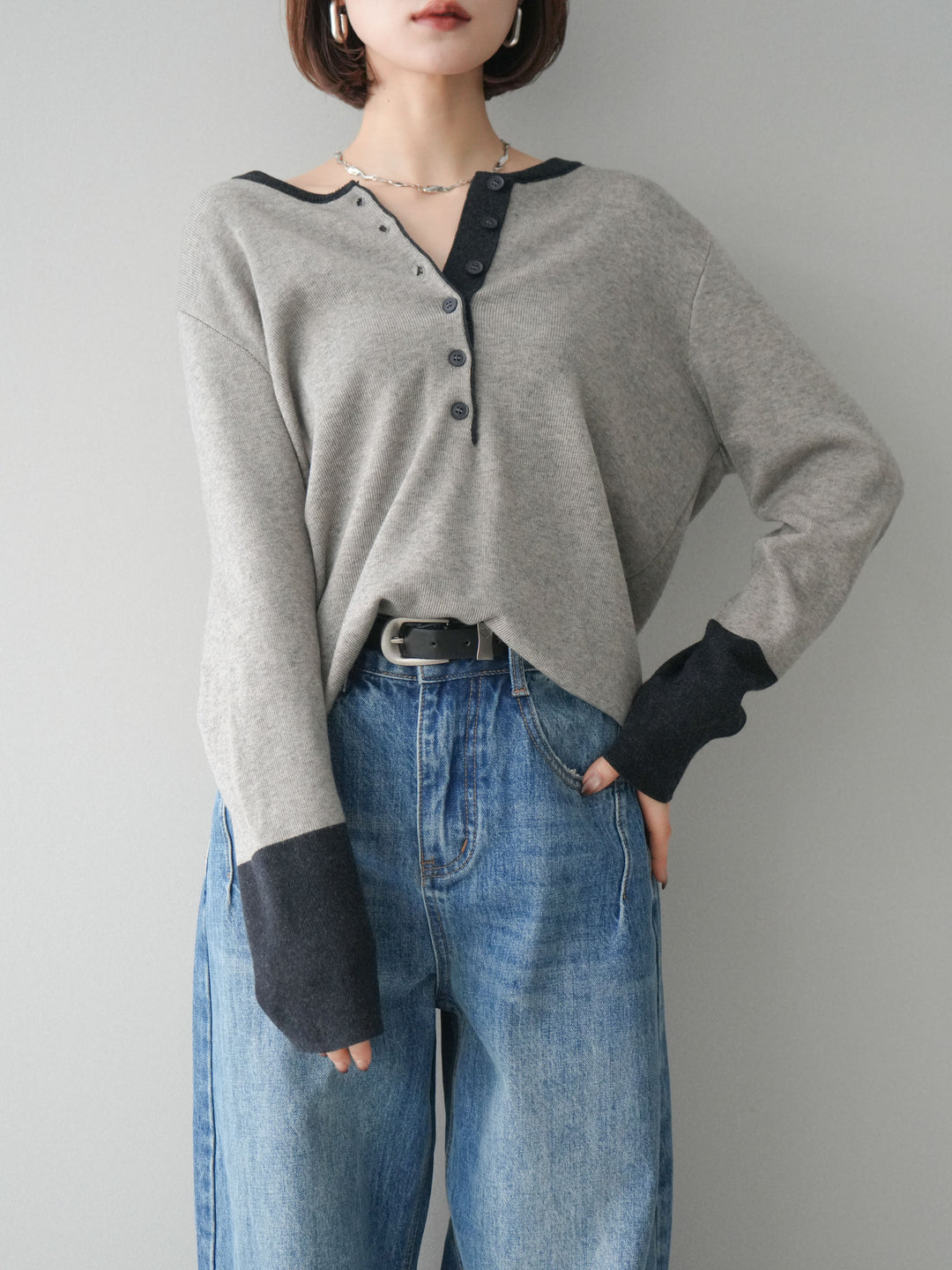 [SET]ヘンリーネック配色ニットソー+選べるアクセセット(2set)