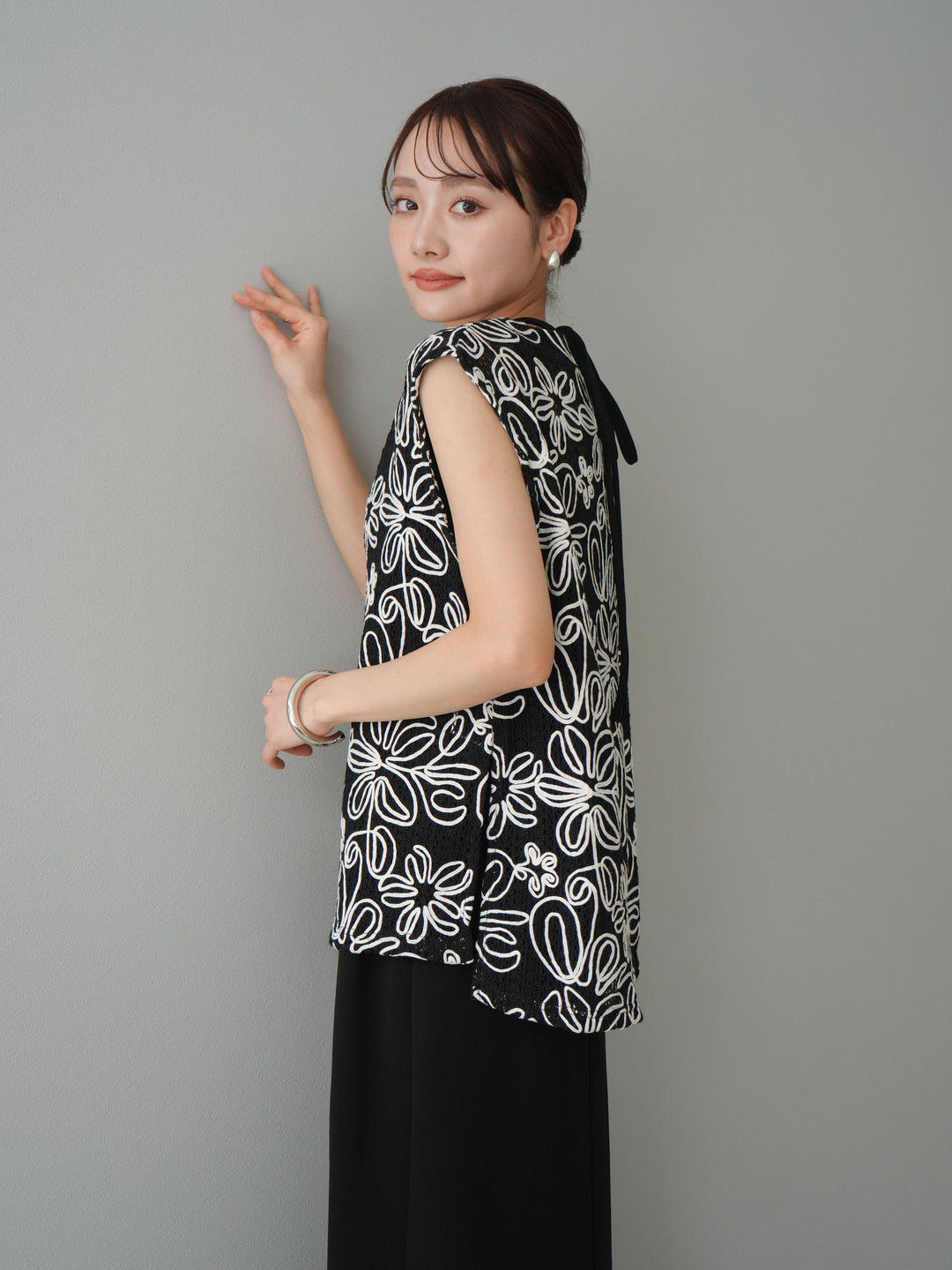 SET]メッシュコード刺繍ベスト+デザインジップホルターキャミマキシ  