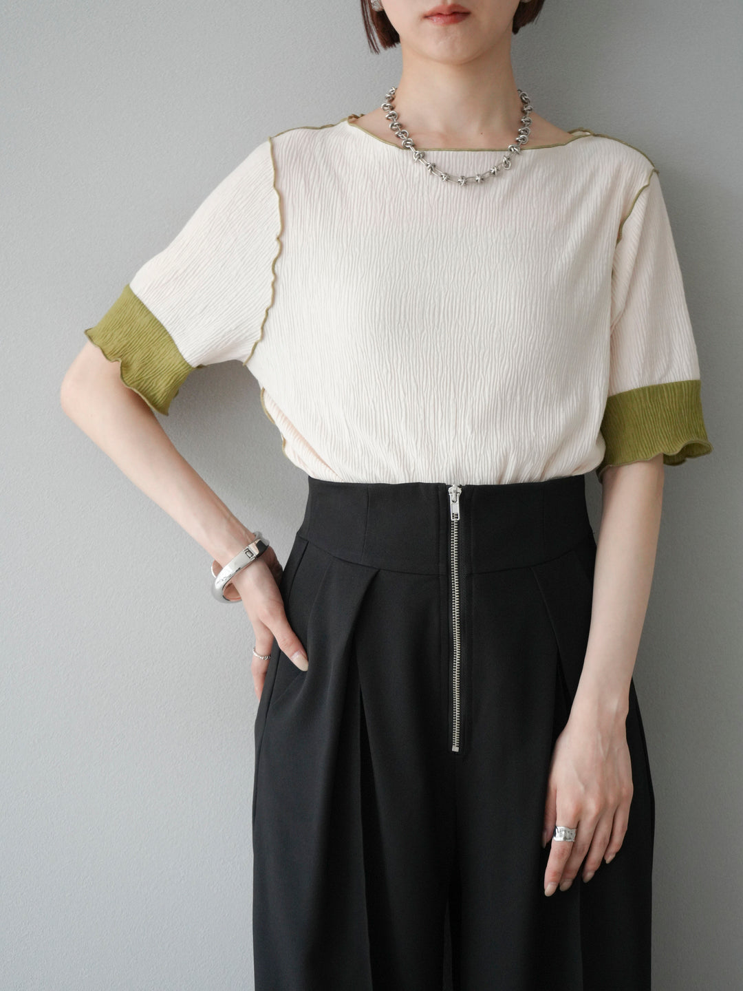 [SET] 百褶同色船領套頭衫 + 拉鍊褶襉寬褲 (2 套)