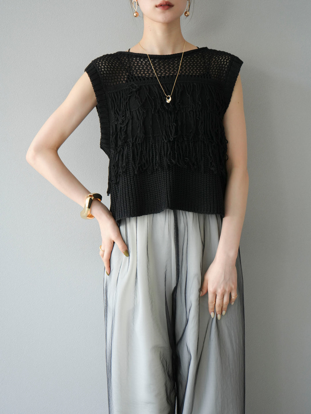 【預購】鏤空流蘇針織上衣/黑色