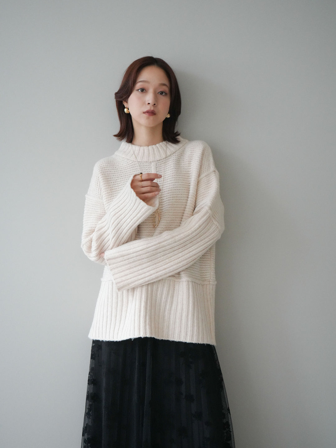 [SET]編み地切替ボトルネックニットプルオーバー+フラワーフロッキーチュールプリーツスカート(2set)