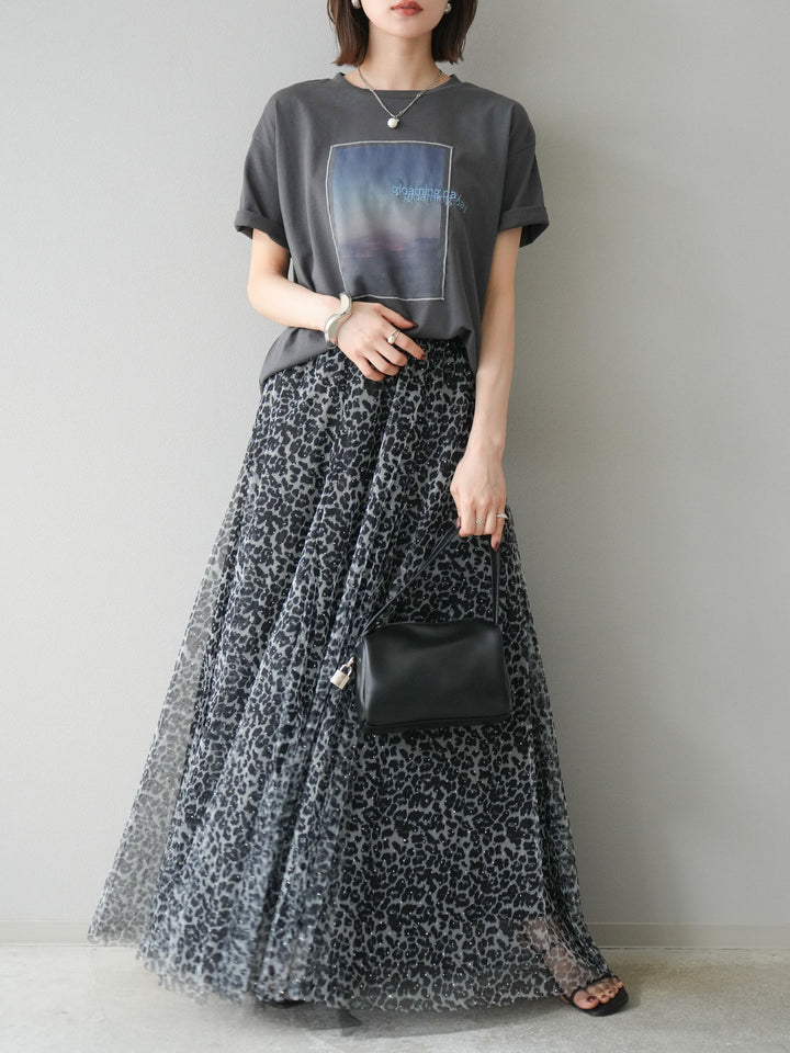 [予約]チュールレイヤードプリントTシャツ/チャコール