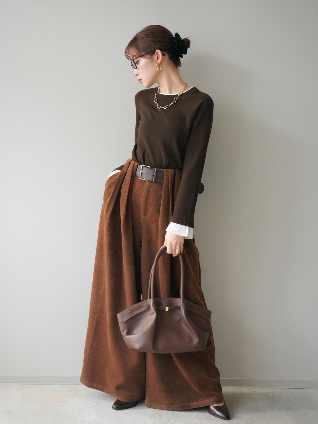 [SET]袖プリーツ配色レイヤードトップス+ベルトデザインループコールテンワイドパンツ(ベルト付き)(2set)