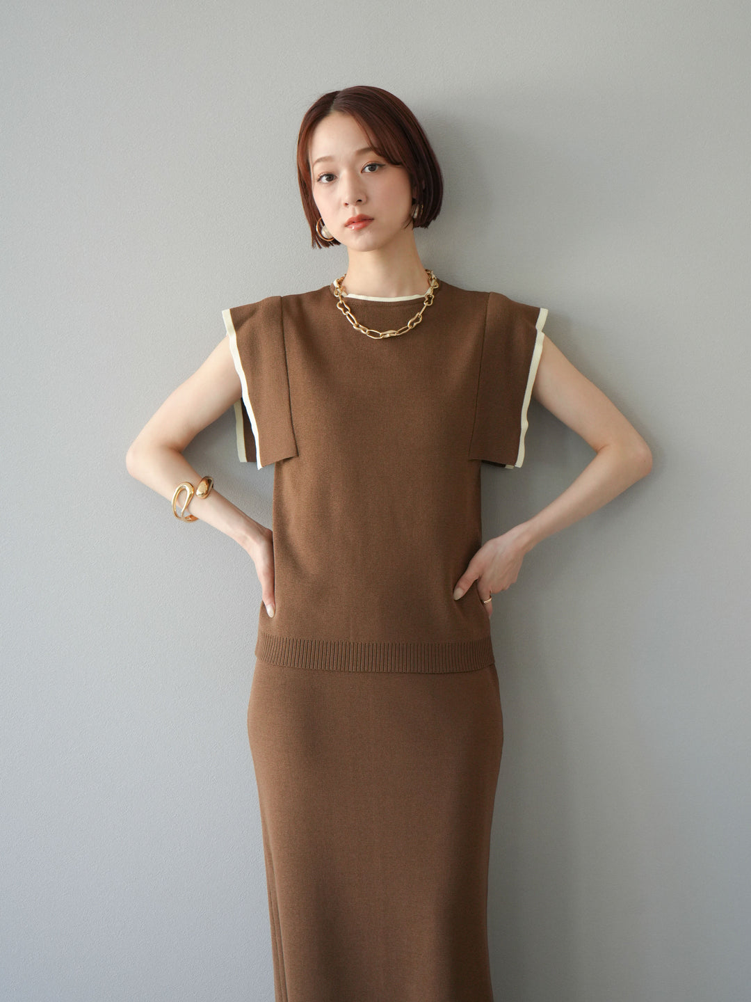 [予約]リネンタッチスクエアスリーブ配色ニットプルオーバー/モカ