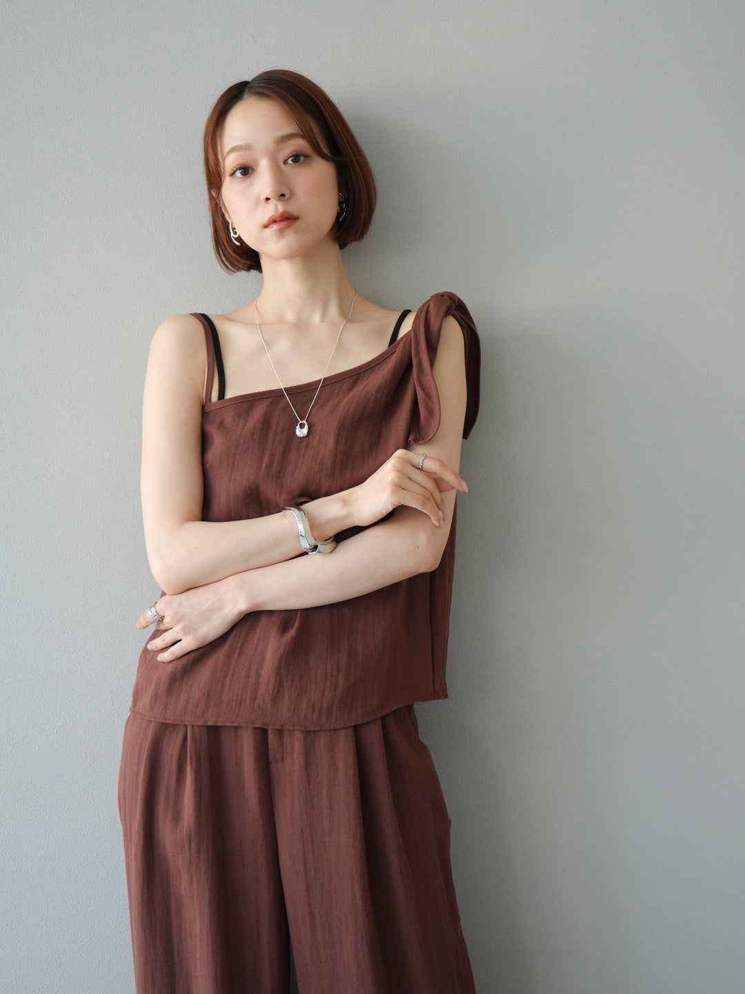 [SET]アシンメトリーショルダーデザイントップス＆ワイドパンツSET UP(2set)