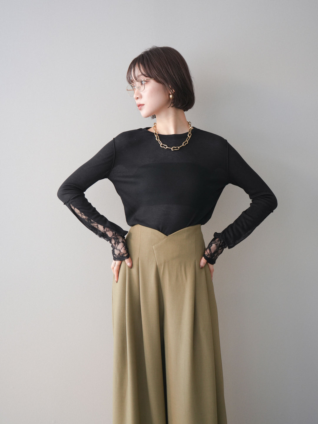 [予約]袖レースレイヤードデザインメロートップス/black